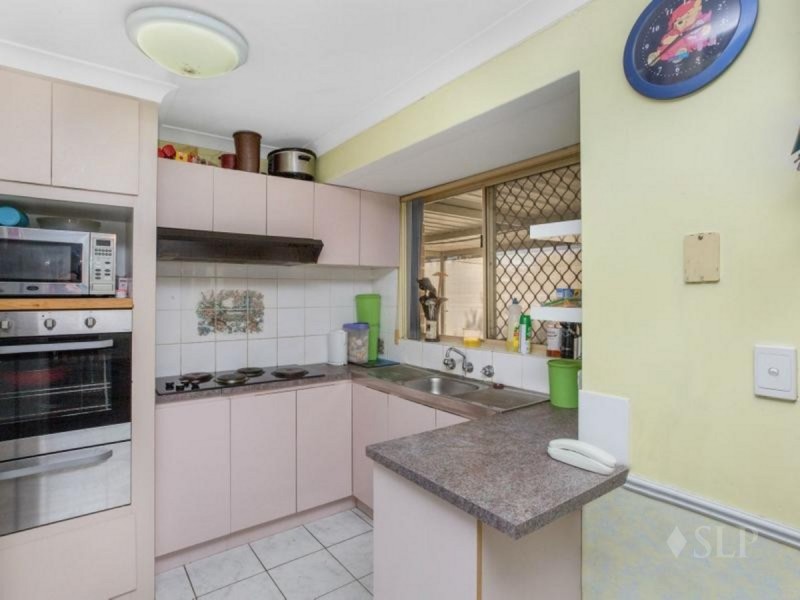 6 Reveley Close, Seville Grove WA 6112