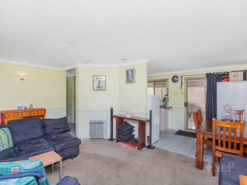 6 Reveley Close, Seville Grove WA 6112