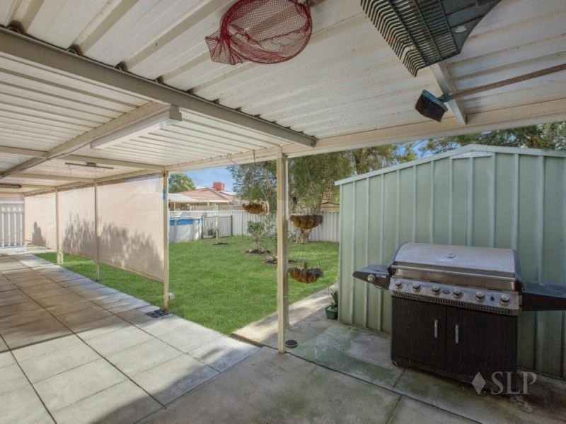 6 Reveley Close, Seville Grove WA 6112