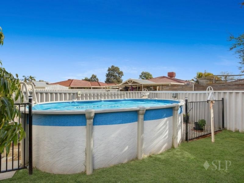 6 Reveley Close, Seville Grove WA 6112