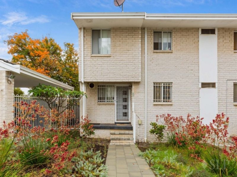 1/28 Greenock Avenue, Como WA 6152