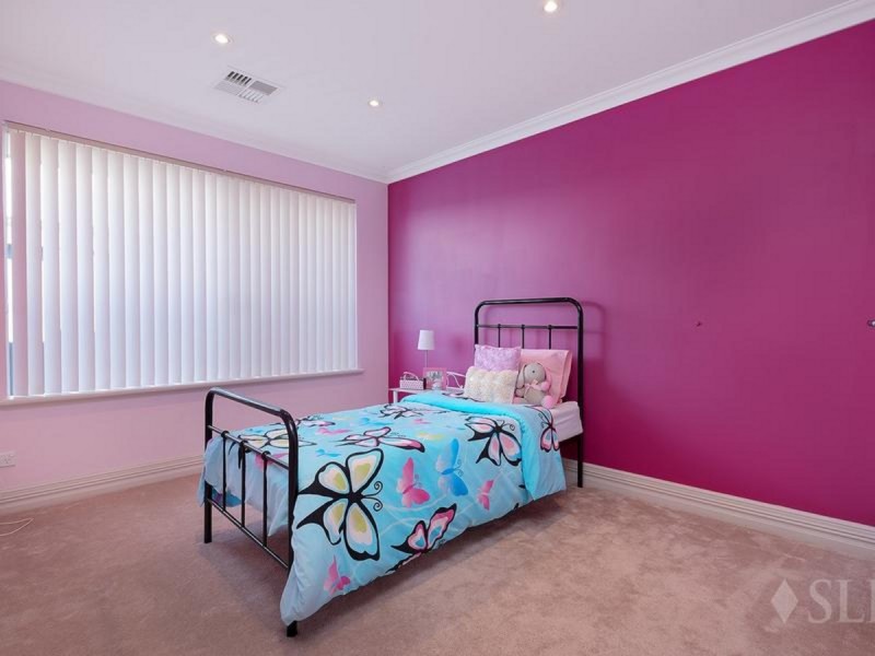 8 Ghost Gum Gardens, Baldivis WA 6171