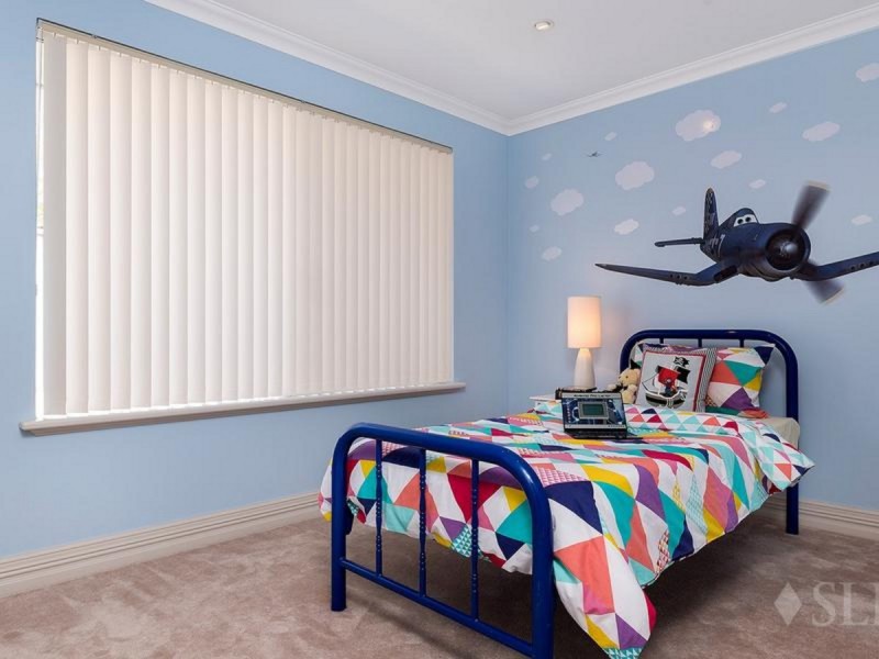 8 Ghost Gum Gardens, Baldivis WA 6171