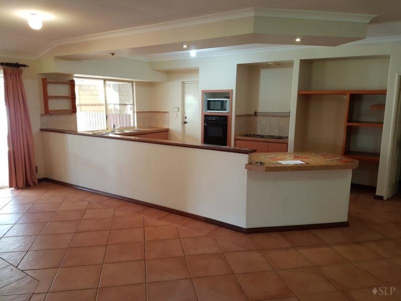 14 St Ives Drive, Yanchep WA 6035