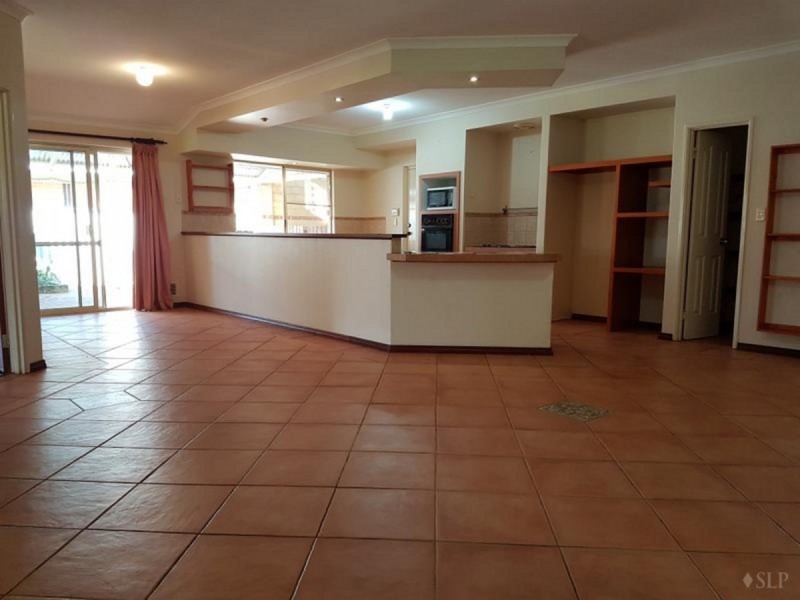 14 St Ives Drive, Yanchep WA 6035