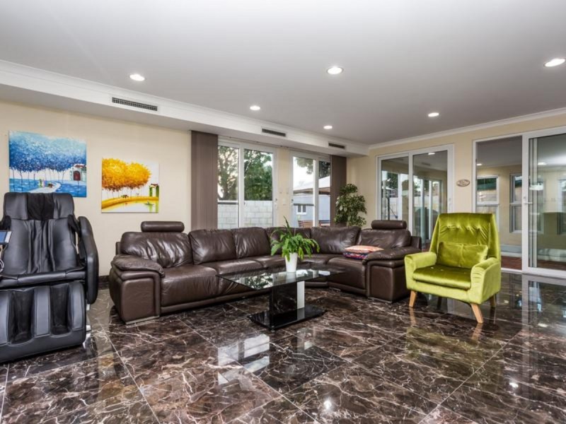 11A Riley Road, Riverton WA 6148
