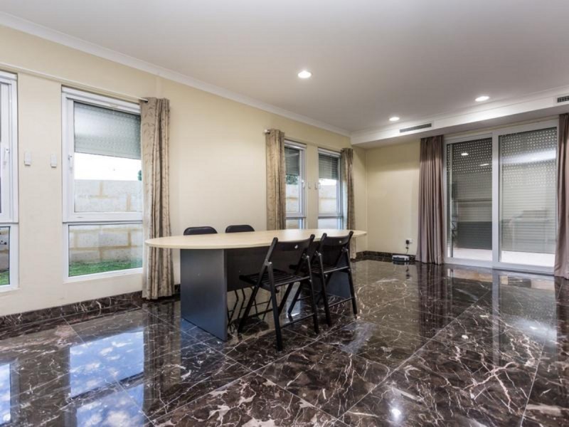 11A Riley Road, Riverton WA 6148