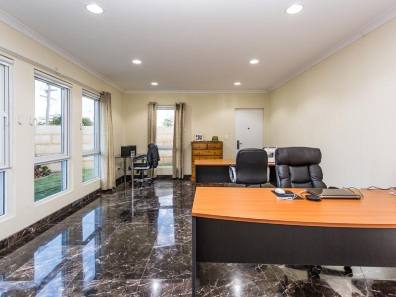 11A Riley Road, Riverton WA 6148