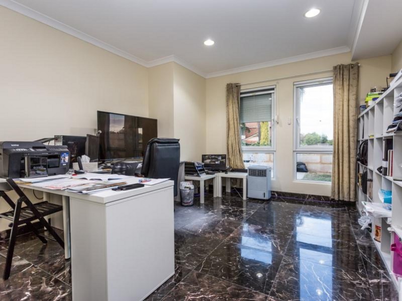 11A Riley Road, Riverton WA 6148