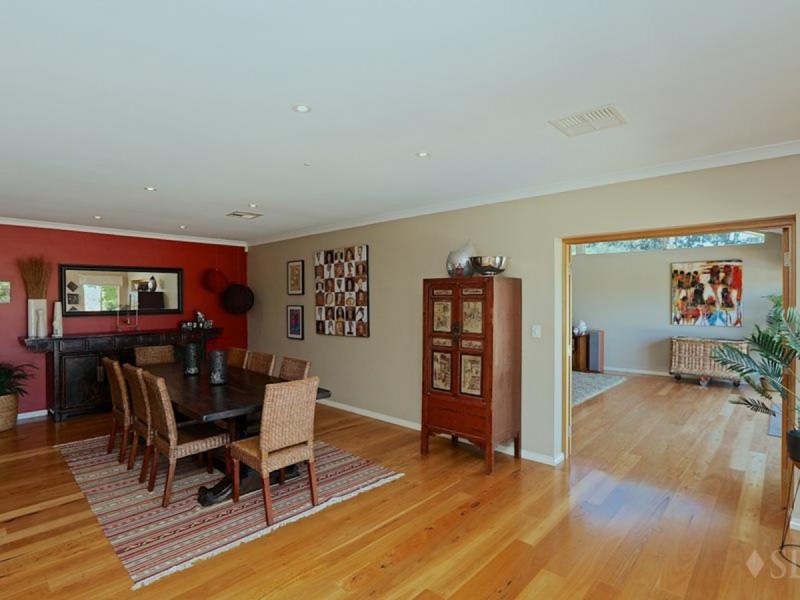 34 Warrener Gardens, Gwelup WA 6018