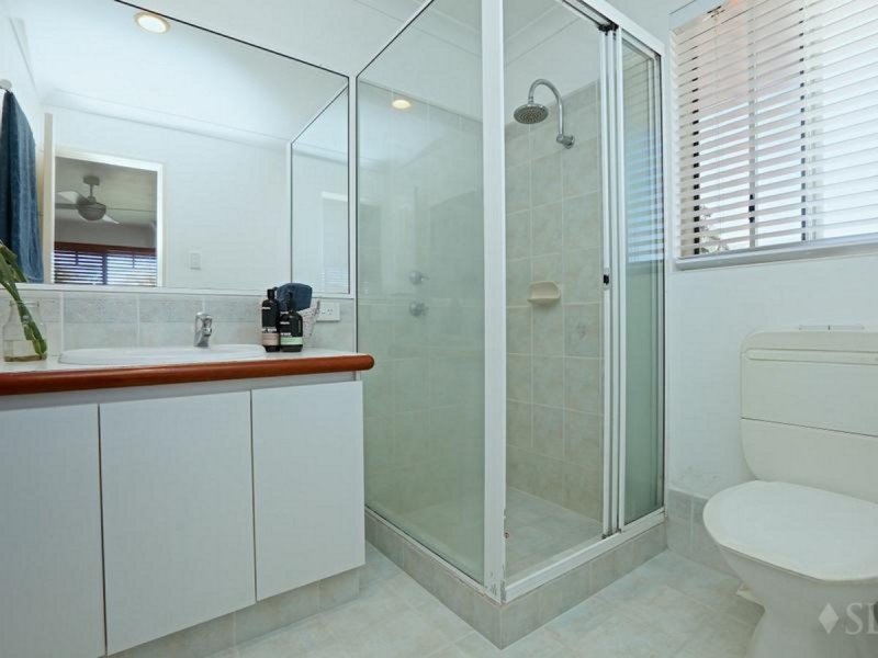 34 Warrener Gardens, Gwelup WA 6018