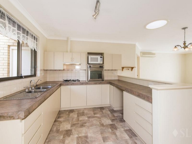 28/86 Mills Road West, Martin WA 6110