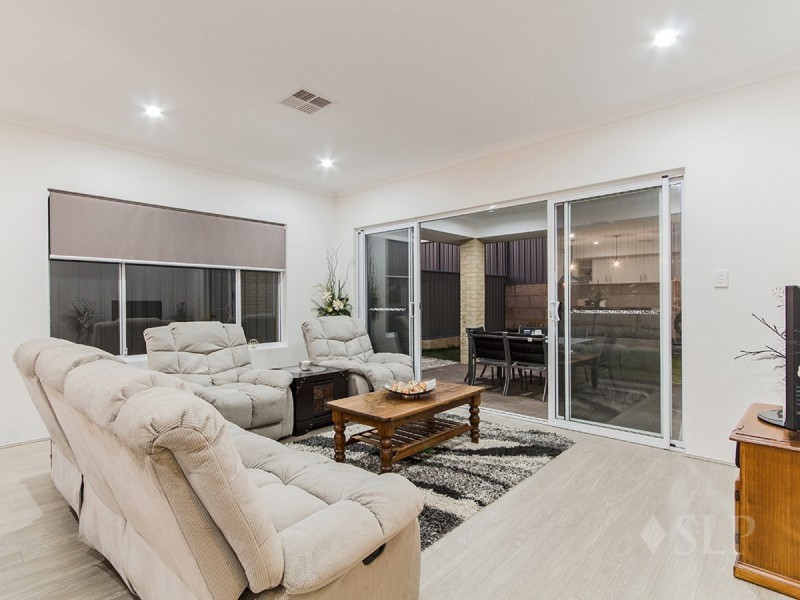 7 Egerton Road, Parmelia WA 6167