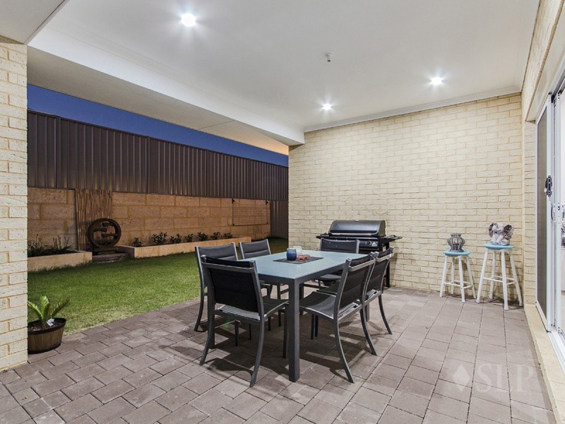7 Egerton Road, Parmelia WA 6167