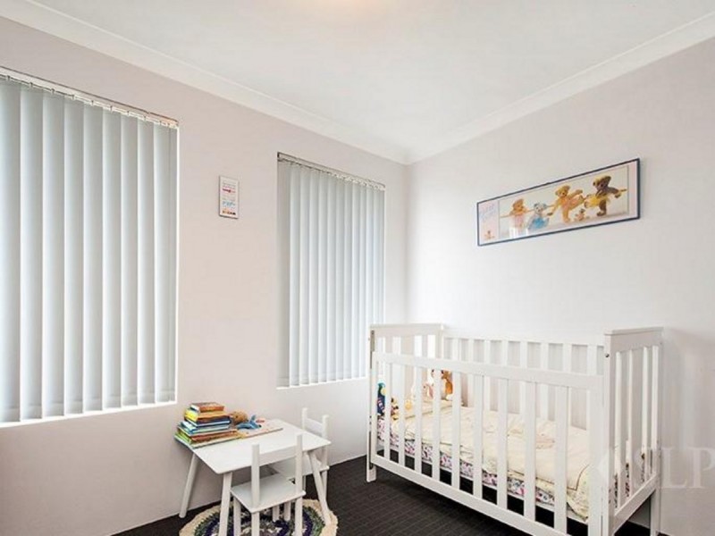 4 Lindrum Street, Ellenbrook WA 6069