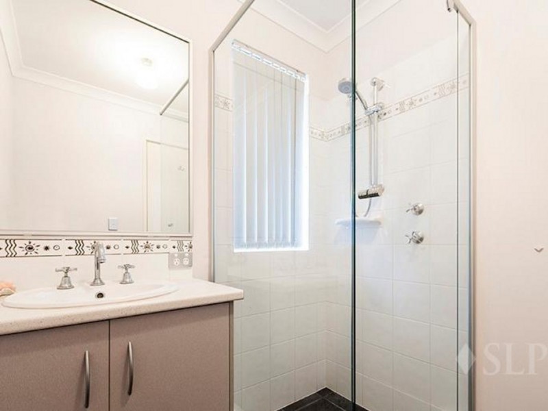 4 Lindrum Street, Ellenbrook WA 6069