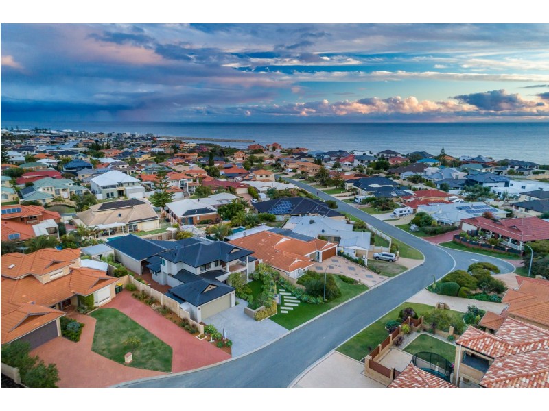 26 Tees Court, Mindarie WA 6030