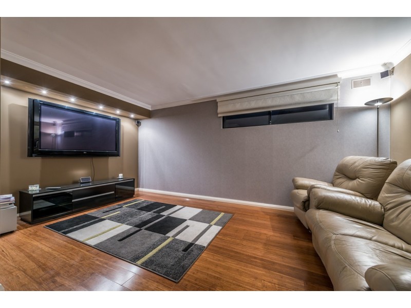 26 Tees Court, Mindarie WA 6030