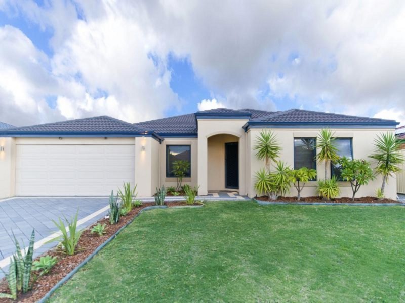 40 Albina Chase, Lakelands WA 6180