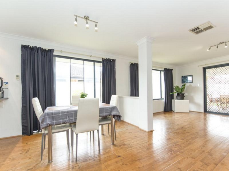 40 Albina Chase, Lakelands WA 6180