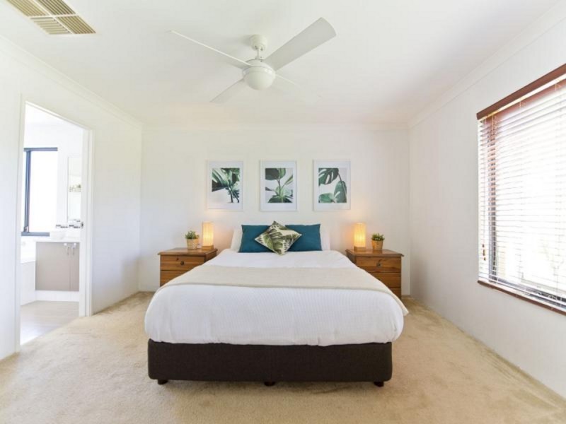 40 Albina Chase, Lakelands WA 6180