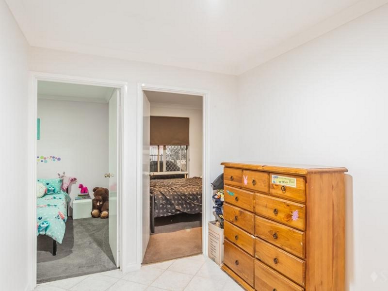 11 Werloo Court, Leda WA 6170
