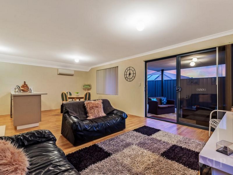 15 Bentham Turn, Banksia Grove WA 6031