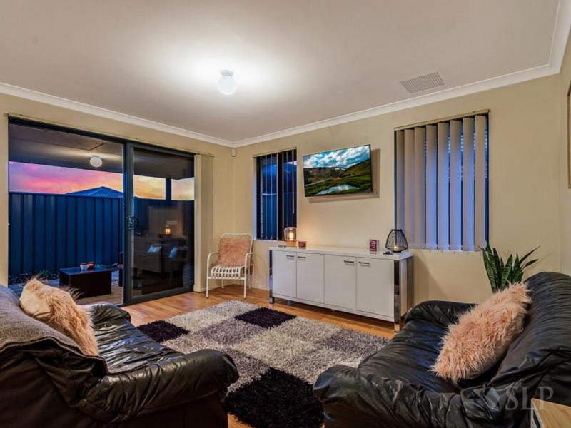 15 Bentham Turn, Banksia Grove WA 6031