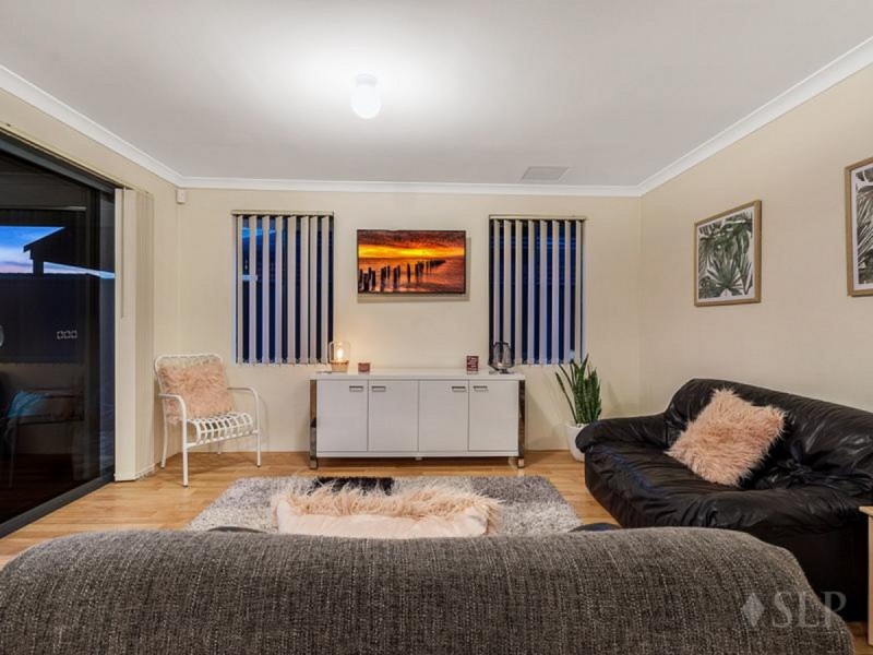 15 Bentham Turn, Banksia Grove WA 6031