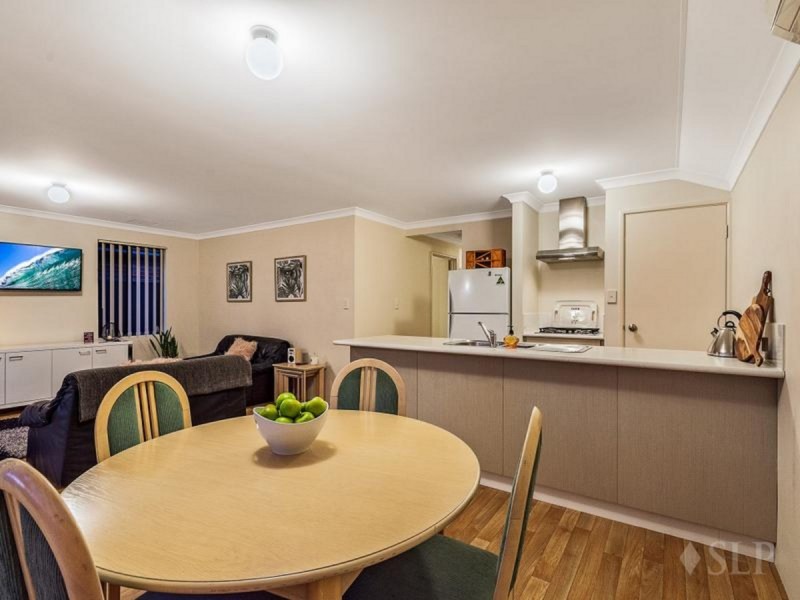 15 Bentham Turn, Banksia Grove WA 6031