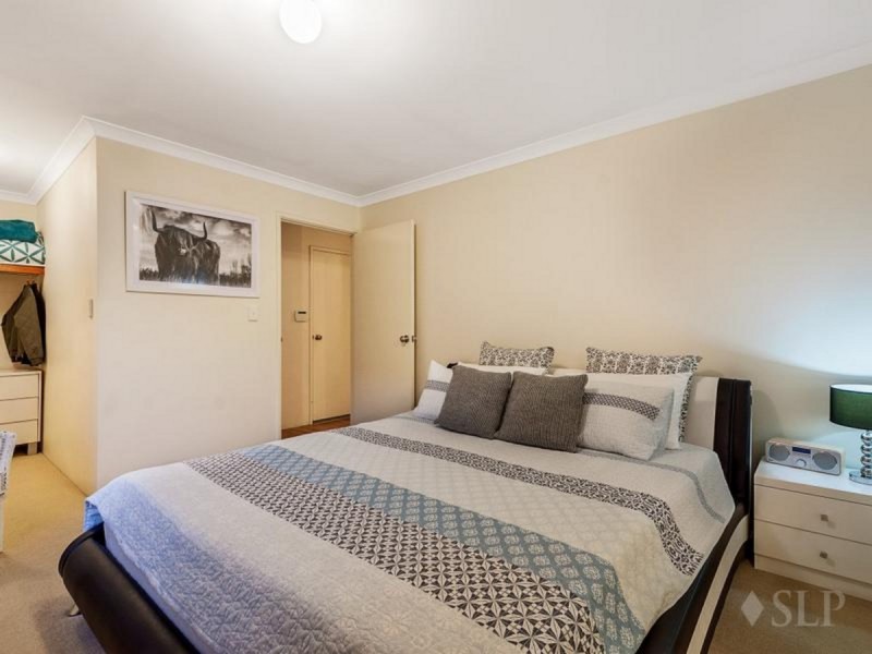 15 Bentham Turn, Banksia Grove WA 6031