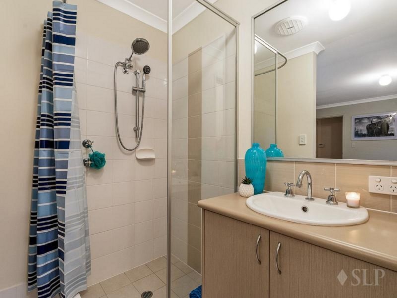 15 Bentham Turn, Banksia Grove WA 6031