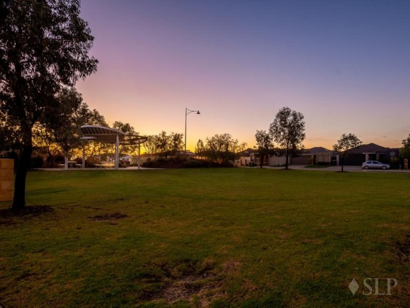 15 Bentham Turn, Banksia Grove WA 6031