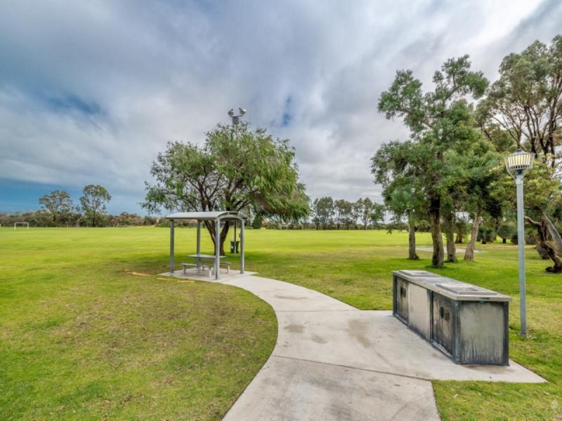4 Balliol Elbow, Kinross WA 6028
