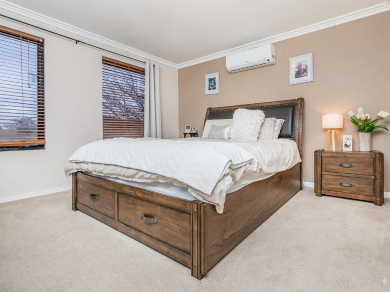 4 Balliol Elbow, Kinross WA 6028