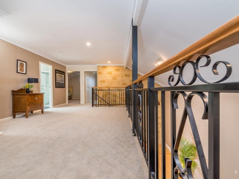 4 Balliol Elbow, Kinross WA 6028
