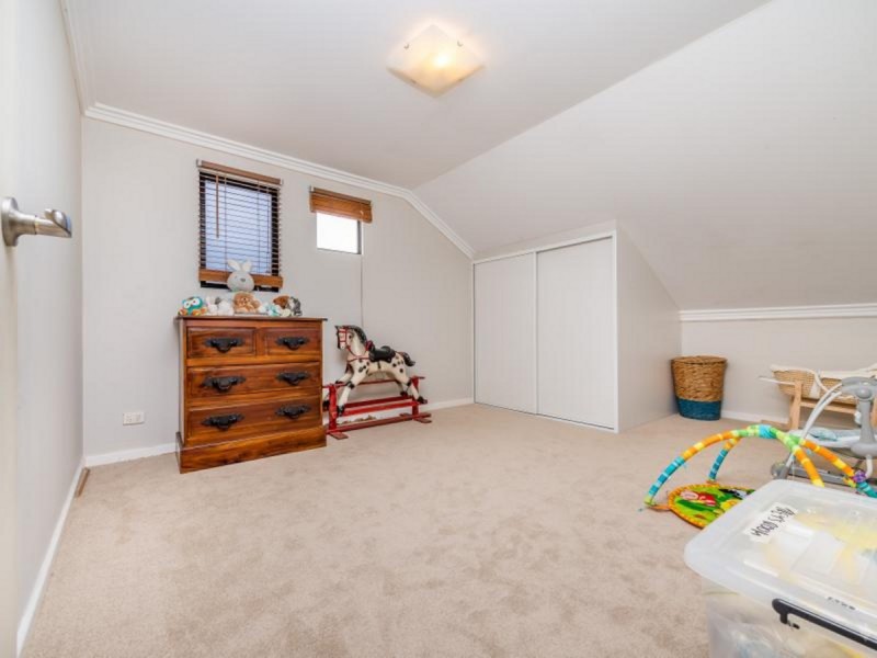 4 Balliol Elbow, Kinross WA 6028