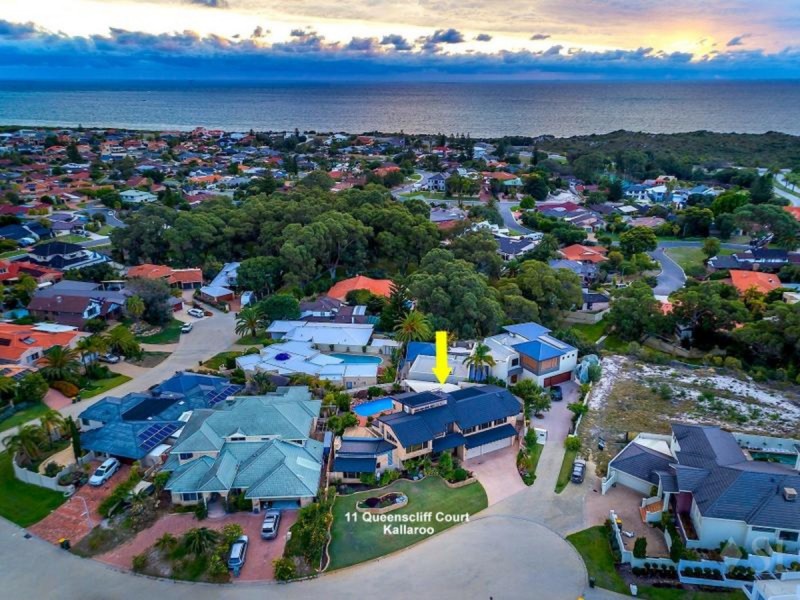 11 Queenscliff Court, Kallaroo WA 6025