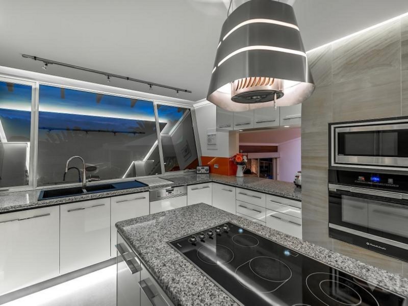 11 Queenscliff Court, Kallaroo WA 6025