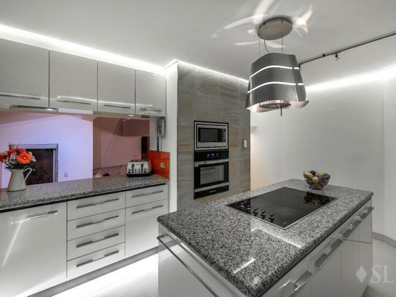 11 Queenscliff Court, Kallaroo WA 6025