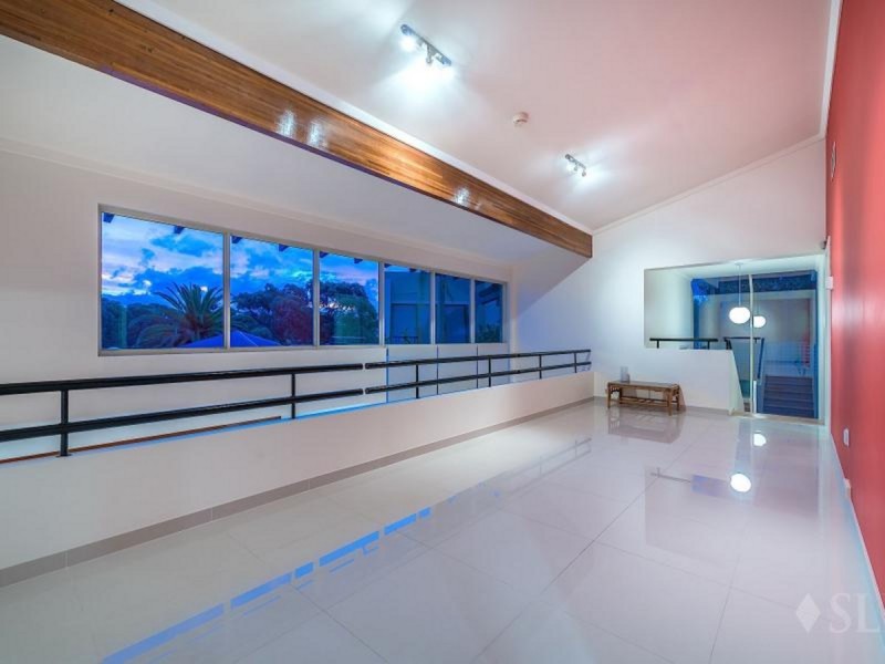 11 Queenscliff Court, Kallaroo WA 6025