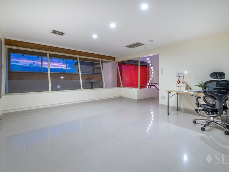 11 Queenscliff Court, Kallaroo WA 6025