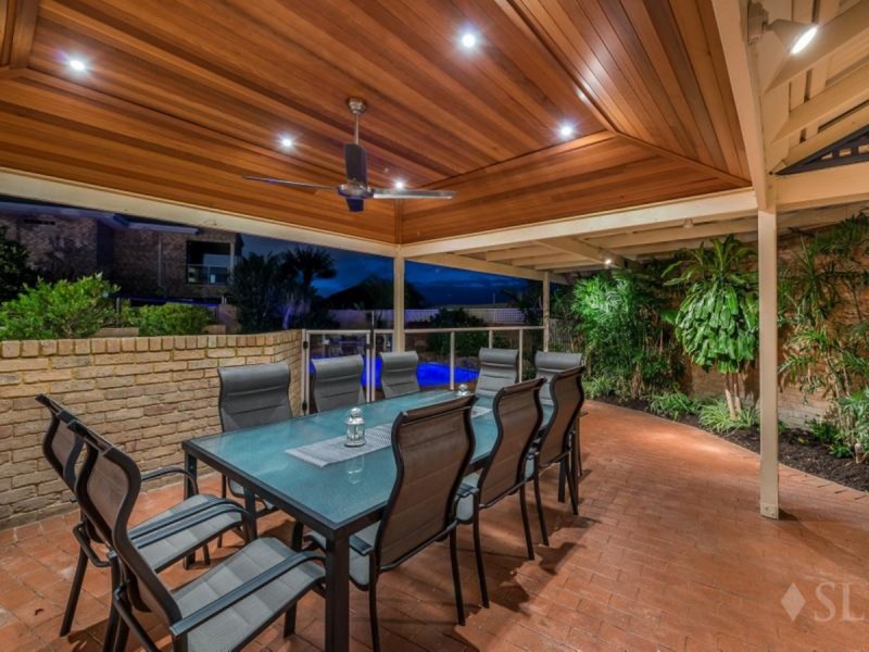 11 Queenscliff Court, Kallaroo WA 6025