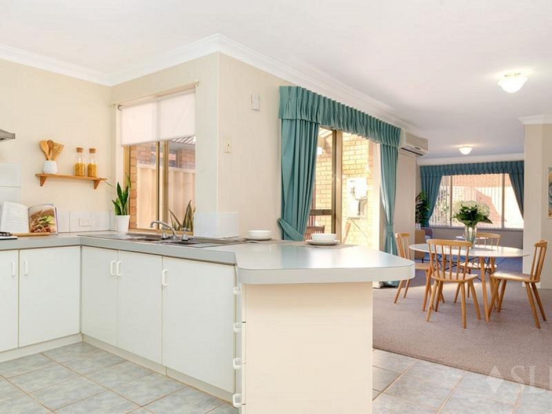 3/185 Kitchener Road, Alfred Cove WA 6154