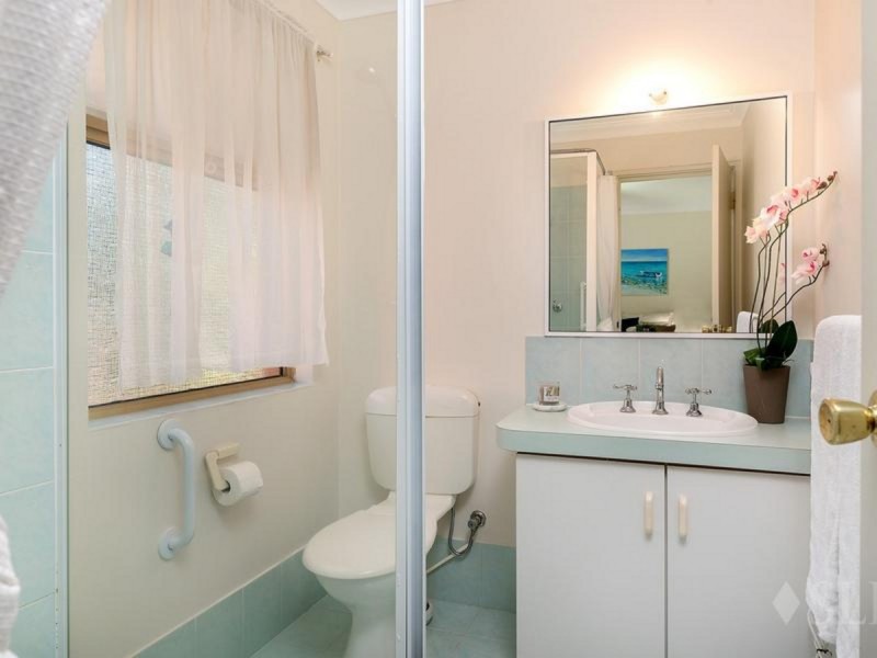 3/185 Kitchener Road, Alfred Cove WA 6154