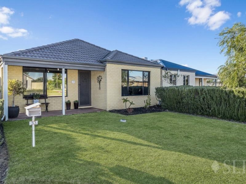 33 Dowerin Circuit, Lakelands WA 6180