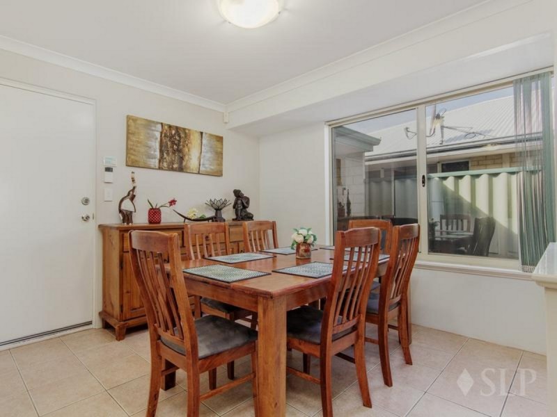 9 Carlingford Drive, Port Kennedy WA 6172