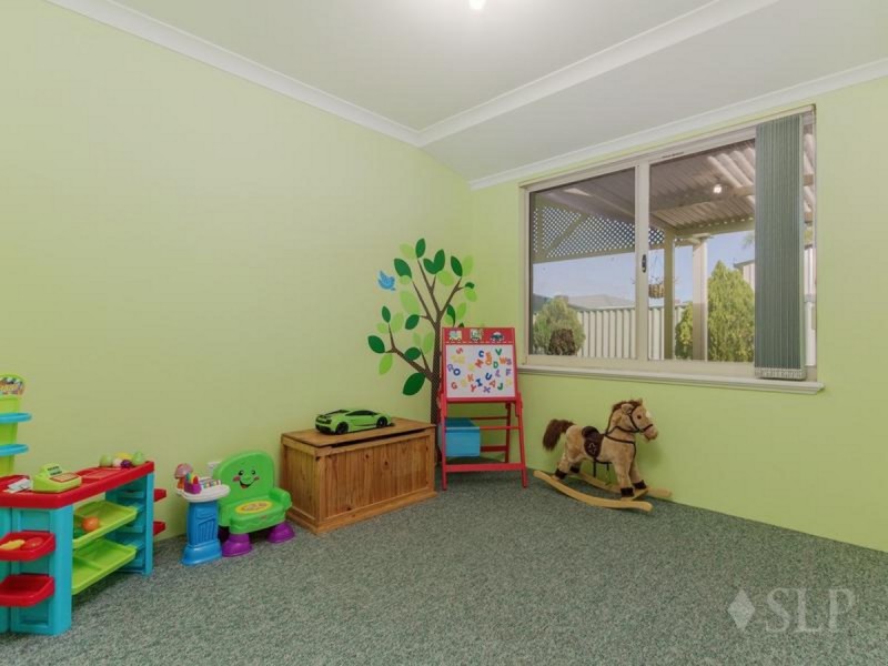 9 Carlingford Drive, Port Kennedy WA 6172