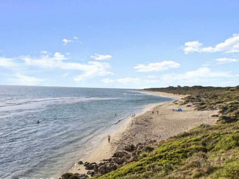 16 Galleon Place, Yanchep WA 6035