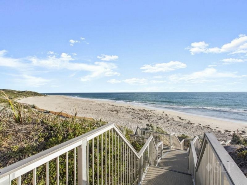 16 Galleon Place, Yanchep WA 6035